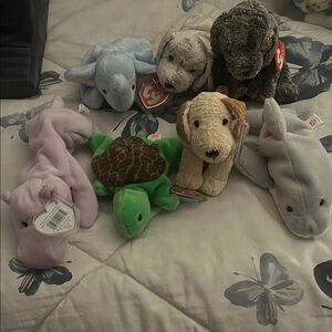 Assorted beanie babies- set of 7